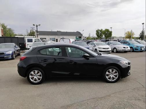 Black 2014 Mazda Mazda3 i Sport