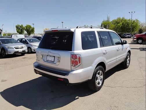 Silver 2006 Honda Pilot EX-L
