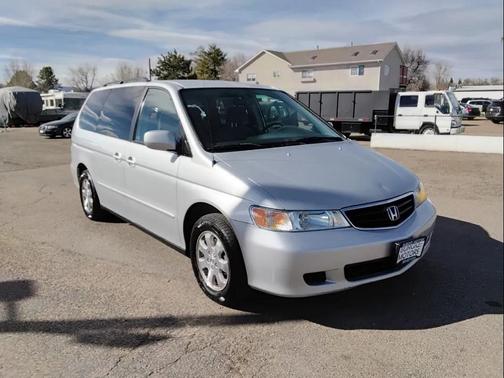 Silver 2004 Honda Odyssey EX