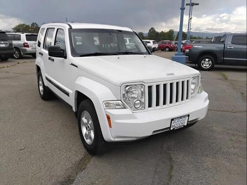 Bright White Clearcoat 2012 Jeep Liberty Sport