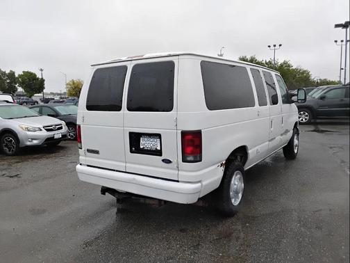 Oxford White Clearcoat 2006 Ford E350 Super Duty XL Wagon