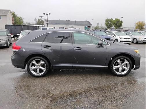 Silver 2009 Toyota Venza Base