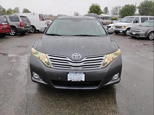 Silver 2009 Toyota Venza Base