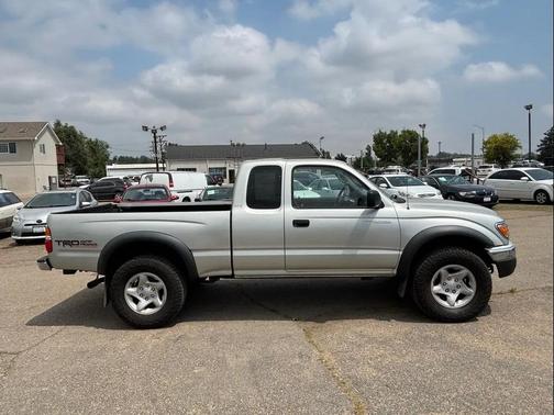Silver 2003 Toyota Tacoma Xtracab