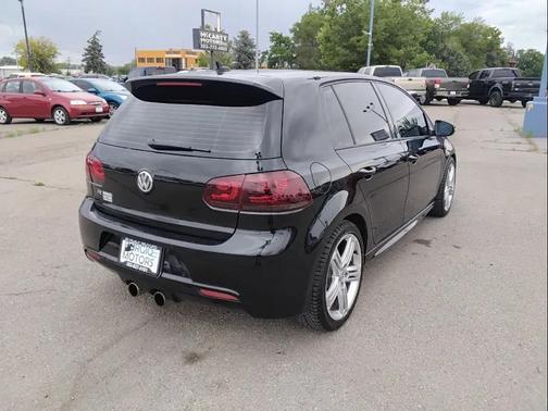 2012 Volkswagen Golf R 4-Door w/DCC & Navigation