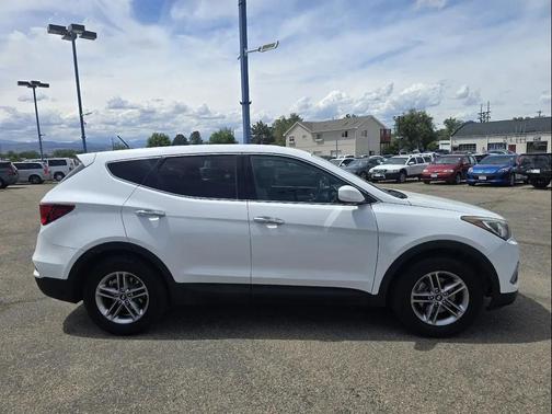 Pearl White 2018 Hyundai Santa Fe Sport 2.4L