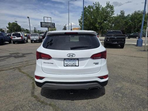 Pearl White 2018 Hyundai Santa Fe Sport 2.4L