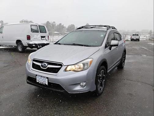 Silver 2014 Subaru XV Crosstrek 2.0i Limited