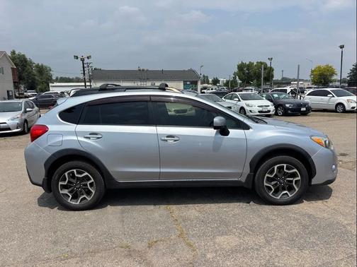 Silver 2014 Subaru XV Crosstrek 2.0i Limited