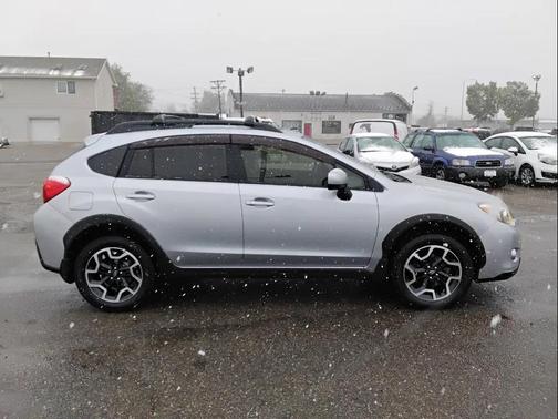 Silver 2014 Subaru XV Crosstrek 2.0i Limited