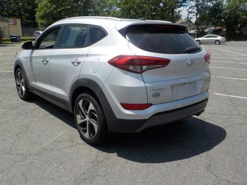 2016 Hyundai TUCSON Sport