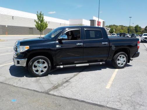 Midnight Black Metallic 2016 Toyota Tundra Platinum