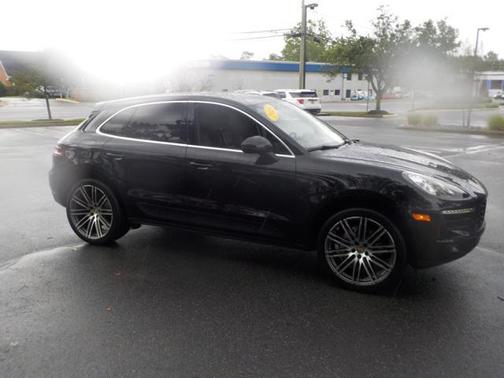 2015 Porsche Macan S