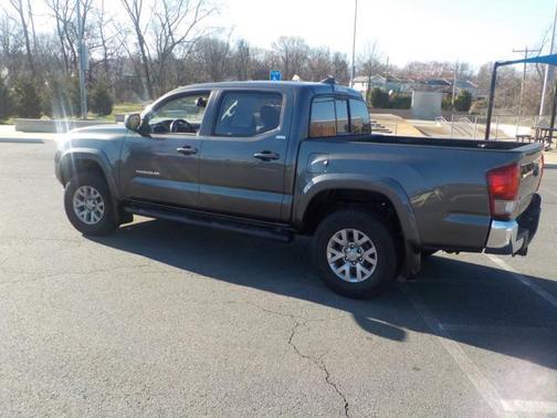 2017 Toyota Tacoma SR5