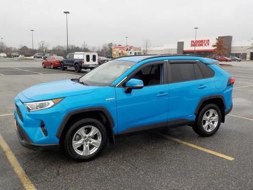 2020 Toyota RAV4 Hybrid XLE