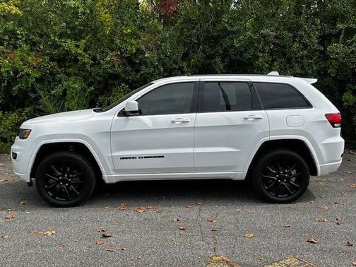 2017 Jeep Grand Cherokee Altitude