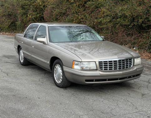 1999 Cadillac DeVille Base
