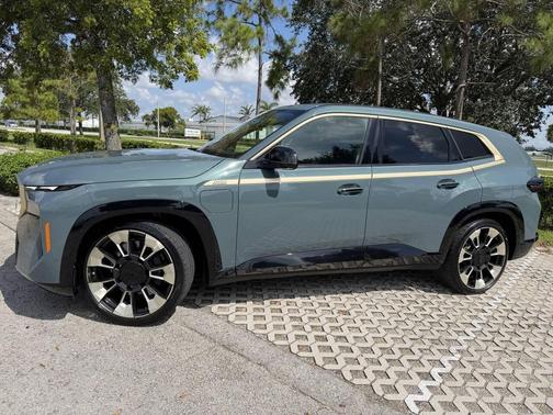Marina Bay Blue Metallic 2023 BMW XM Base AWD 4dr Sports Activity Vehicle