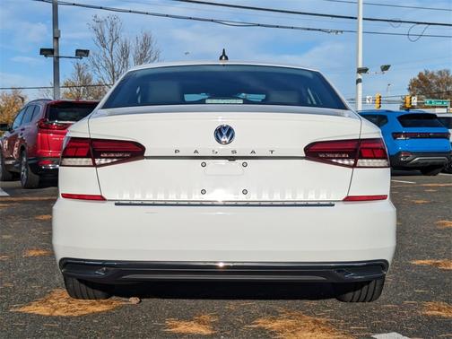 2022 Volkswagen Passat 2.0T SE