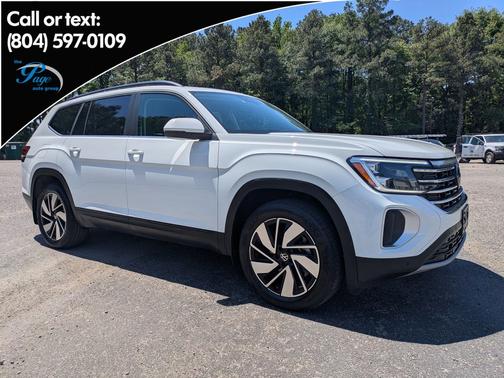 Pure White 2024 Volkswagen Atlas 2.0T SE