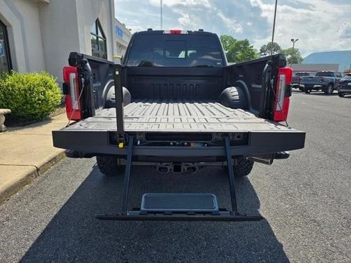 2025 Ford F-350