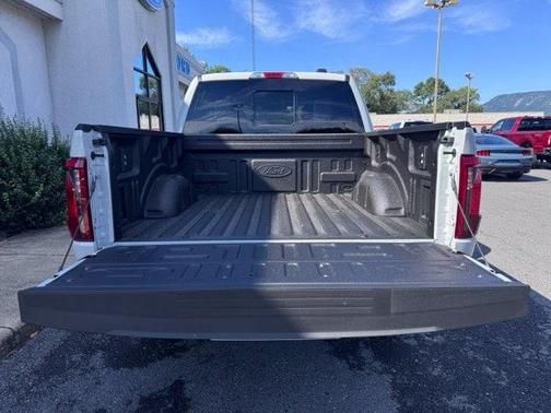 Avalanche 2026 Ford F-150 XLT