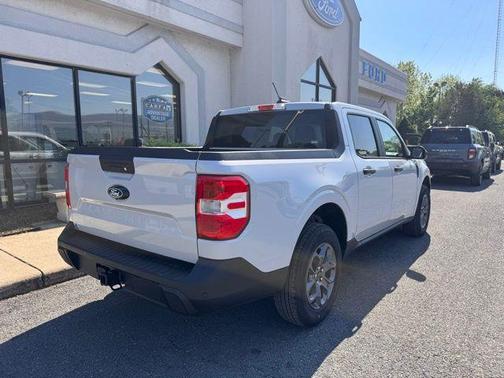 Space White Metallic 2026 Ford Maverick XLT