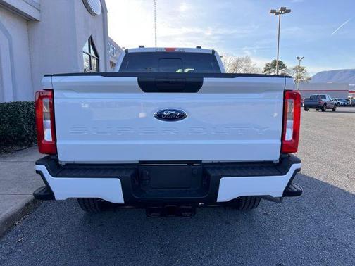 Oxford White 2026 Ford F-250
