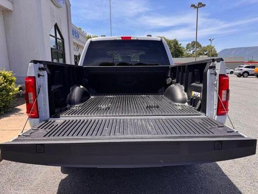 White Metallic 2022 Ford F-150