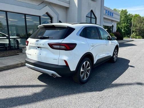 2025 Ford Escape Platinum