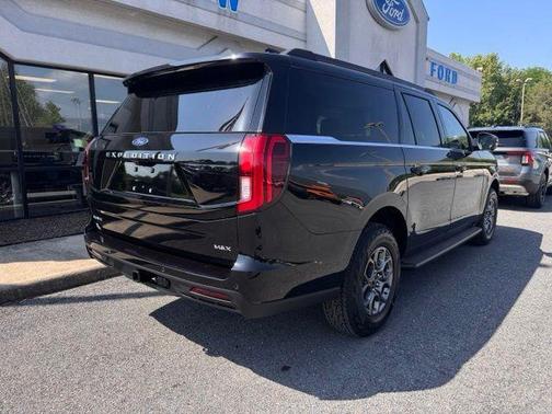 Agate Black Metallic 2026 Ford Expedition Max Active