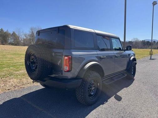Carbonized Gray Metallic 2026 Ford Bronco Big Bend