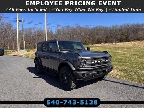 Carbonized Gray Metallic 2026 Ford Bronco Big Bend