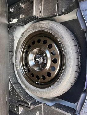 Iconic Silver Metallic 2024 Ford Escape Active