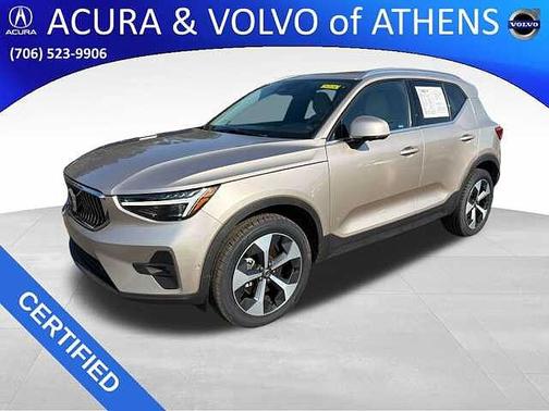 2024 Volvo XC40 Plus