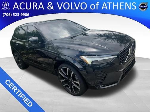 2023 Volvo XC60 B5 Ultimate Dark Theme