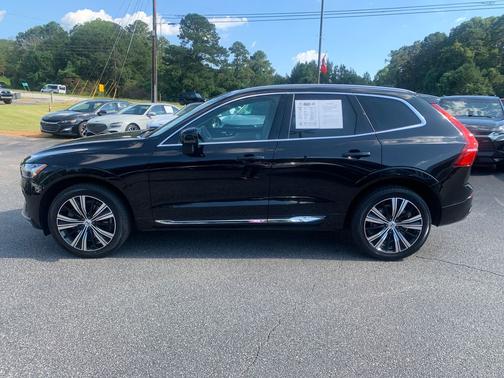 2022 Volvo XC60 B6 Inscription