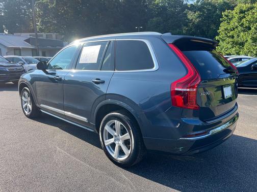 2024 Volvo XC90 B5 Core