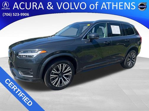 2022 Volvo XC90 T6 Momentum