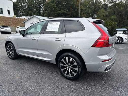 2025 Volvo XC60 Core