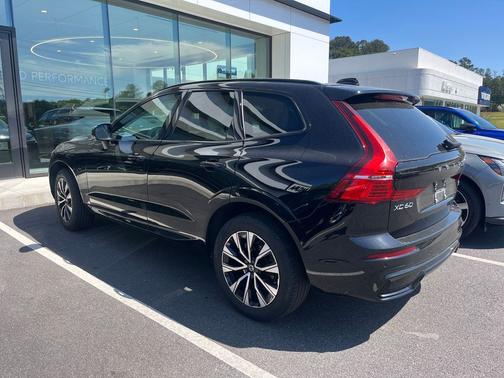 2024 Volvo XC60 B5 Core