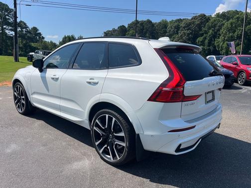 2025 Volvo XC60 Plug-In Hybrid T8 Ultra