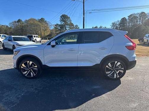 2025 Volvo XC40 Ultra