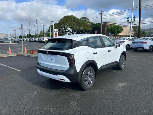 Fresh Powder 2026 Nissan Kicks S