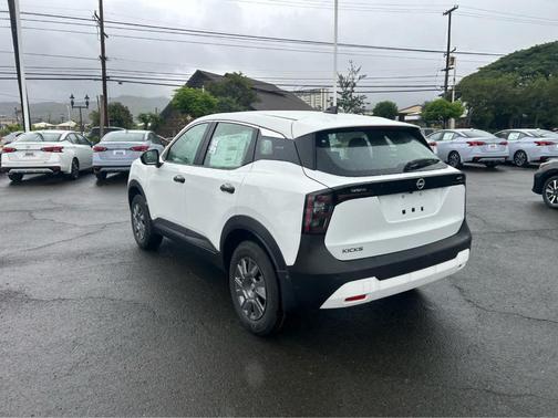 Fresh Powder 2026 Nissan Kicks S