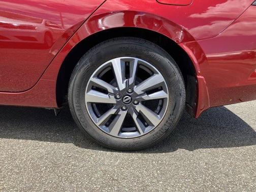 2024 Nissan Versa 1.6 SV
