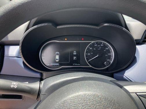 2024 Nissan Versa 1.6 SV