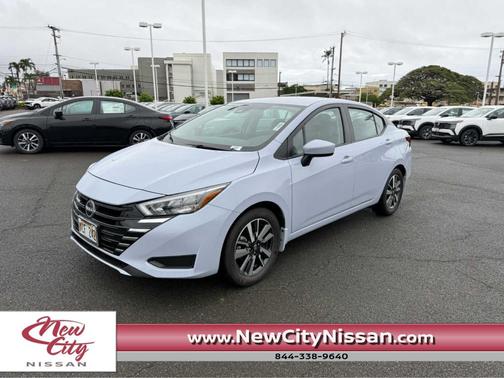 Gray Sky Pearl 2025 Nissan Versa 1.6 SV