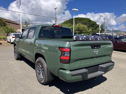2025 Nissan Frontier SV