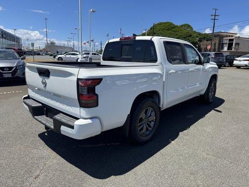 2025 Nissan Frontier SV